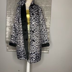 Reversible black and leopard jacket